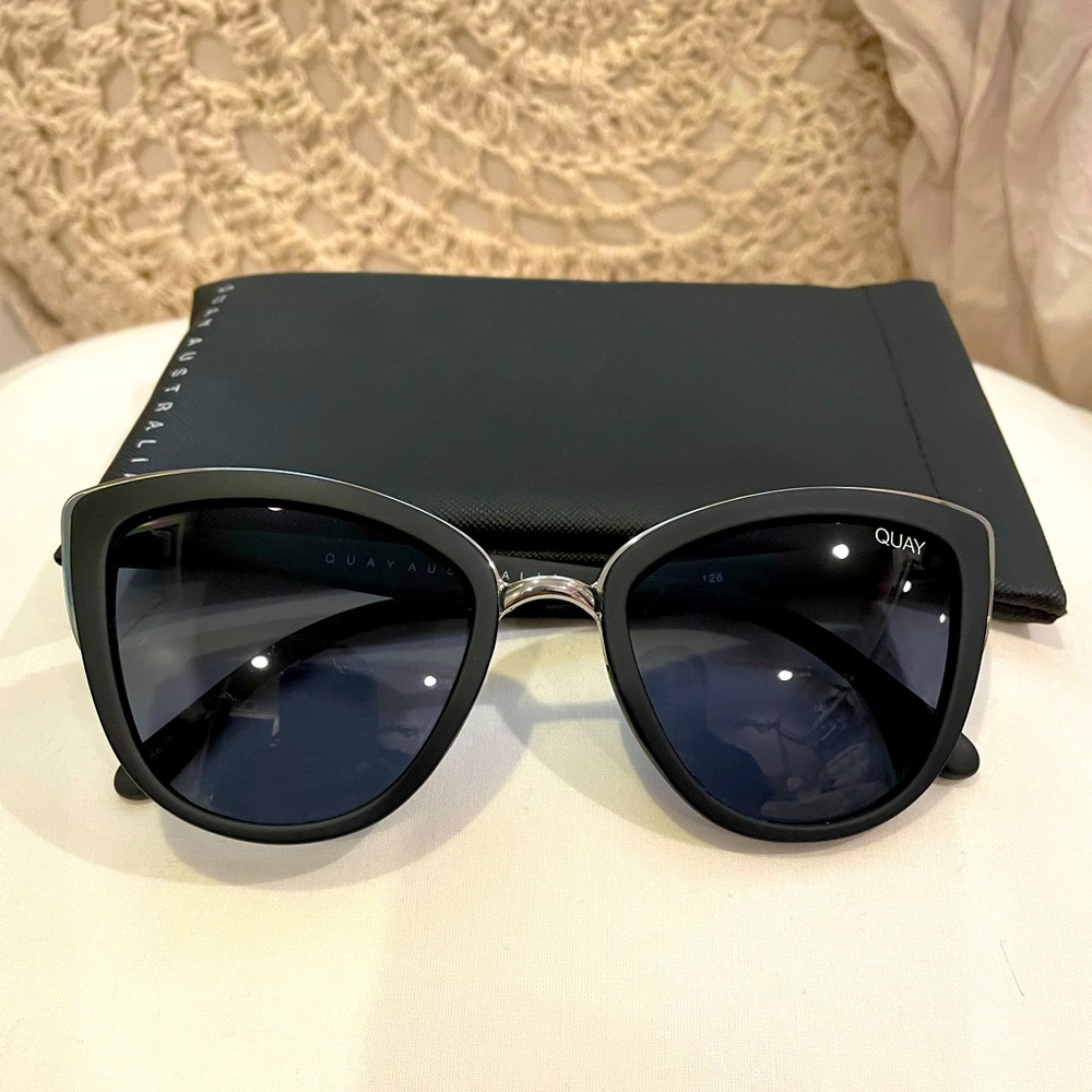 NWT Quay Cat Eye Sunglasses